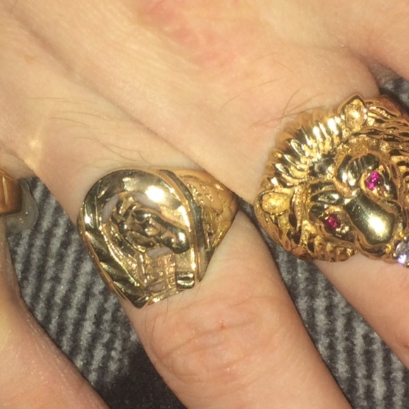 10k custom Lion head ring - Picture 4 of 6